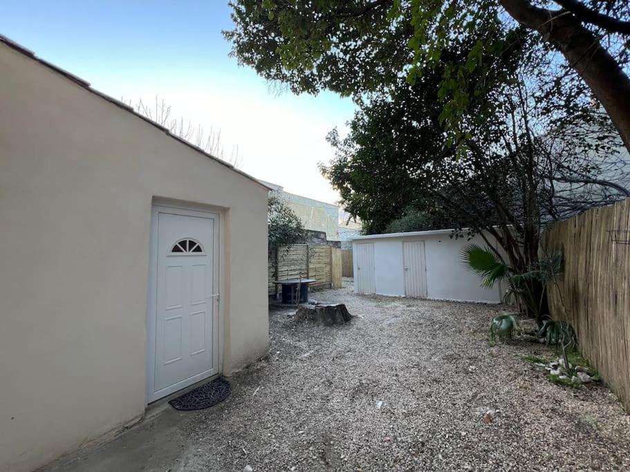 Tres Bel Appartement Neuf Aviñón Exterior foto